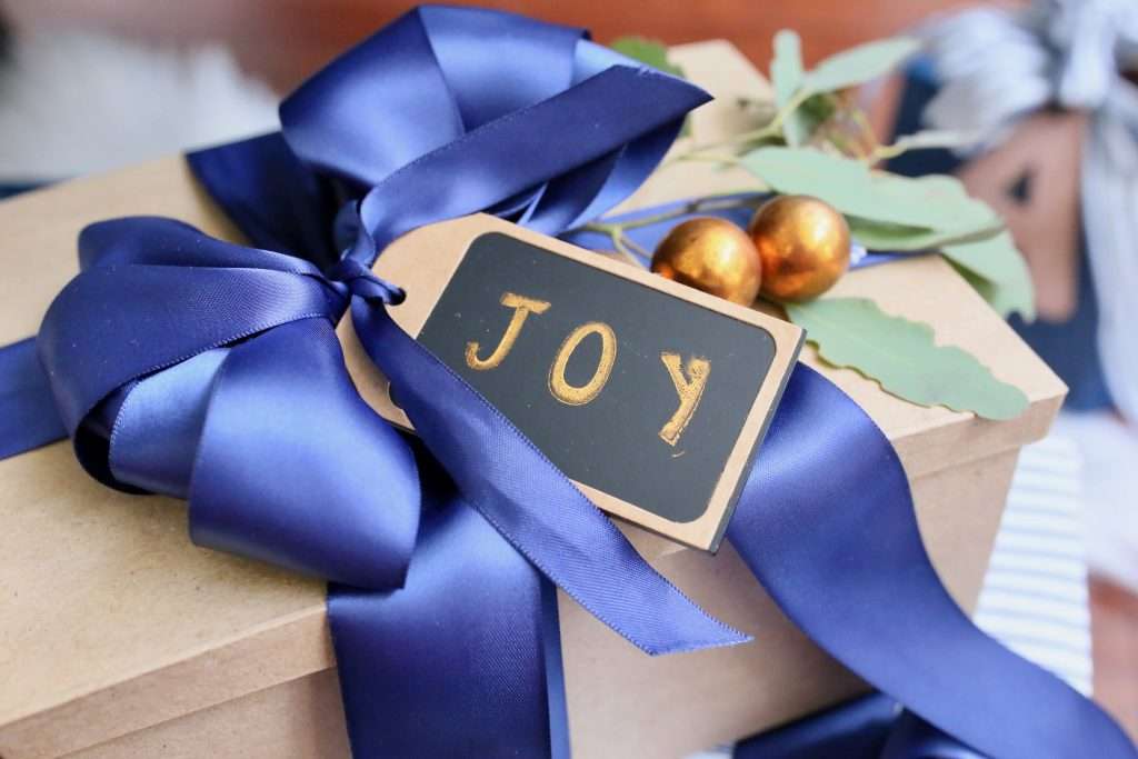 DIY gift wrapping ideas Christmas gift wrapping